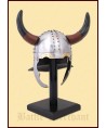 Casque viking en acier avec cornes