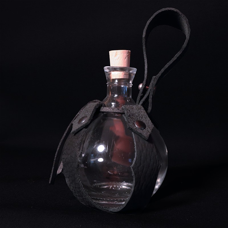 Cette bouteille à potion est une grosse fiole qui ne passe pas inaperçue