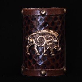 Bracelet manchette au sanglier celtique