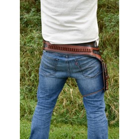 Au dos de cette ceinture de cowboy, il y a une cartouchière