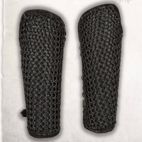 Vue avant d'un brassard de maille sombre