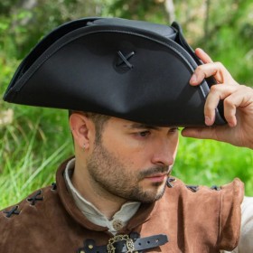 Un chapeau pirate simple pour adule ou ado