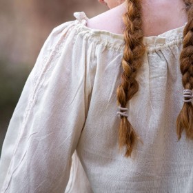 Décolleté ajustable avec un cordon